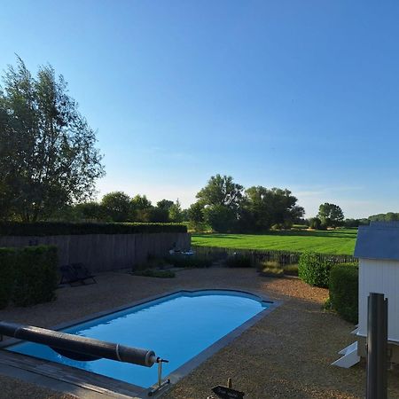 Casa-Cosi, Tourist & Business Suites & Flats With Reserved Parking And Private Terraces In Shared Garden With Seasonal Pool Included, Private Sauna Available Lokeren Dış mekan fotoğraf
