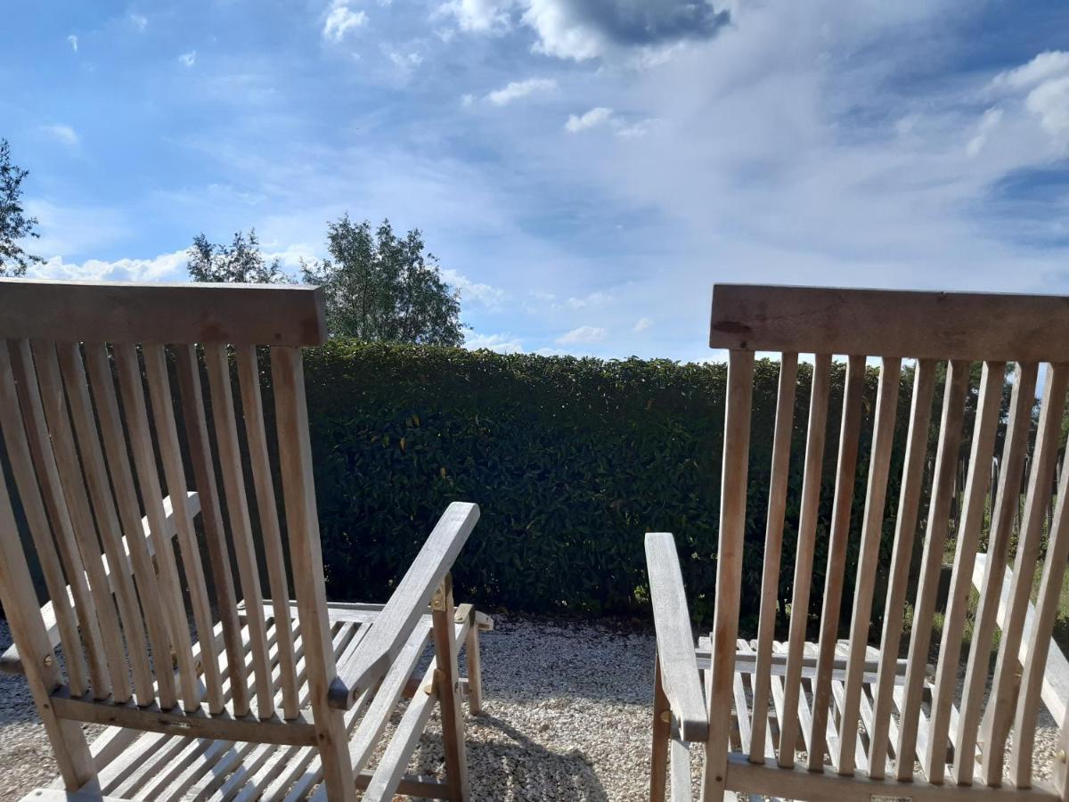 Casa-Cosi, Tourist & Business Suites & Flats With Reserved Parking And Private Terraces In Shared Garden With Seasonal Pool Included, Private Sauna Available Lokeren Dış mekan fotoğraf