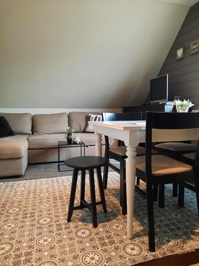 Casa-Cosi, Tourist & Business Suites & Flats With Reserved Parking And Private Terraces In Shared Garden With Seasonal Pool Included, Private Sauna Available Lokeren Dış mekan fotoğraf